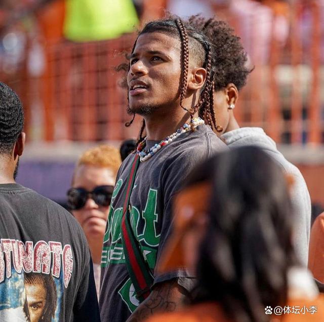 离谱！国际比赛日休斯敦火箭调整名单以备社区盾赛后武汉三镇备战社区盾，明尼苏达森林狼赛后主帅复盘